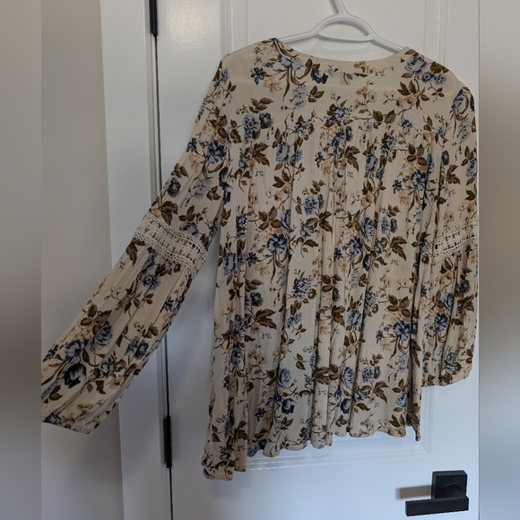 American Eagle - Bohemian - Floral - Size Small - Like New - Picture 5 of 5
